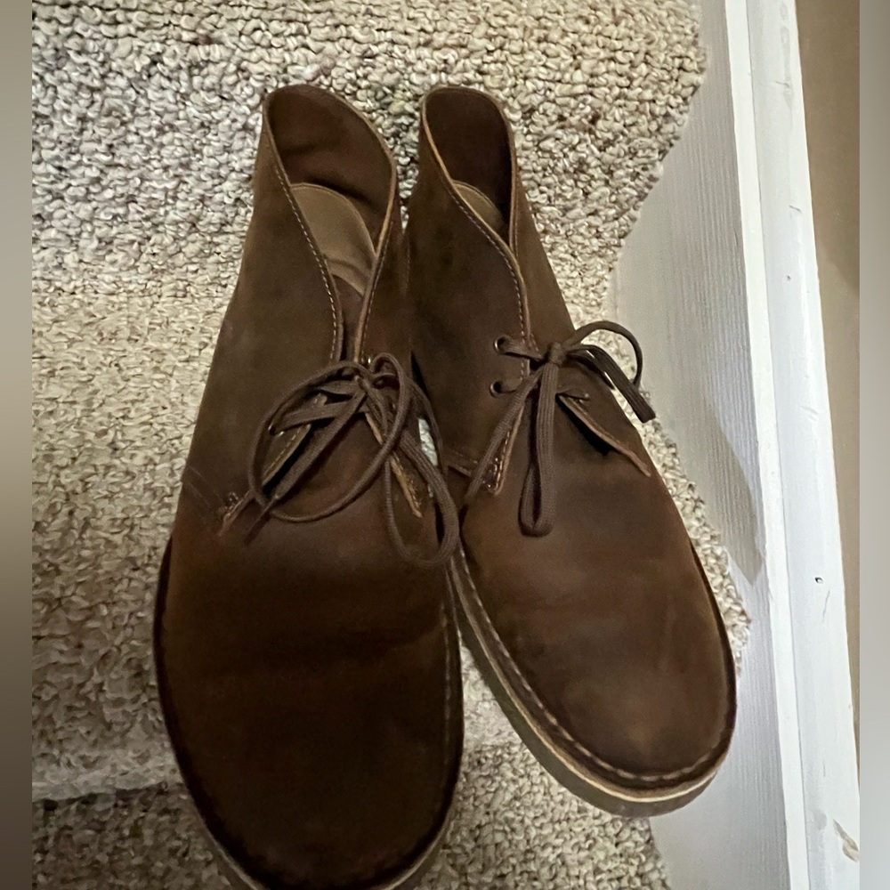 Men’s size 10.5 Clarks
